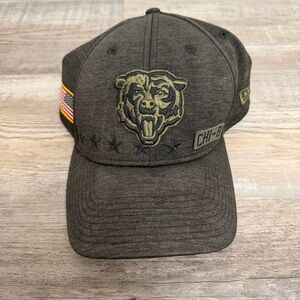 Chicago Bears New Era 39Thirty 2020 Salute To Service Flex Fit Hat-size M/L